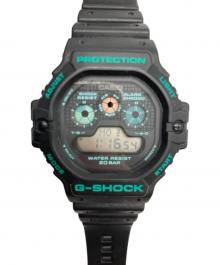 CASIO×POTR（カシオ×ピー・オー・ティー・アール）の古着「リストウォッチ」｜ブラック