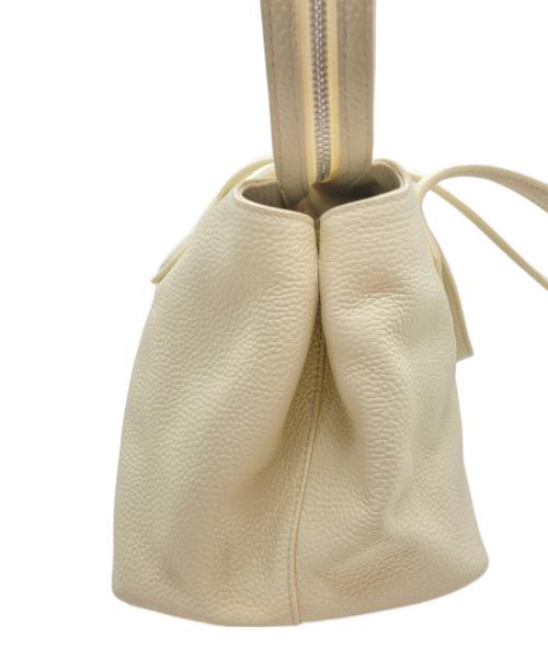 VASIC（ヴァジック）VASIC (ヴァジック) GRAF MINI MINI アイボリーの古着・服飾アイテム