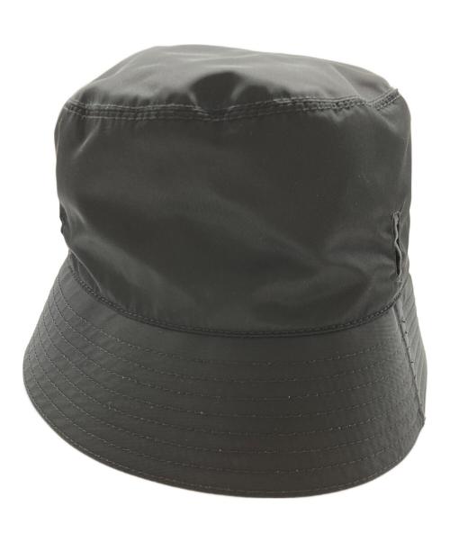 PRADA（プラダ）PRADA (プラダ) トライアングルロゴ Re-Nylon バケットハット サイズ:Lの古着・服飾アイテム