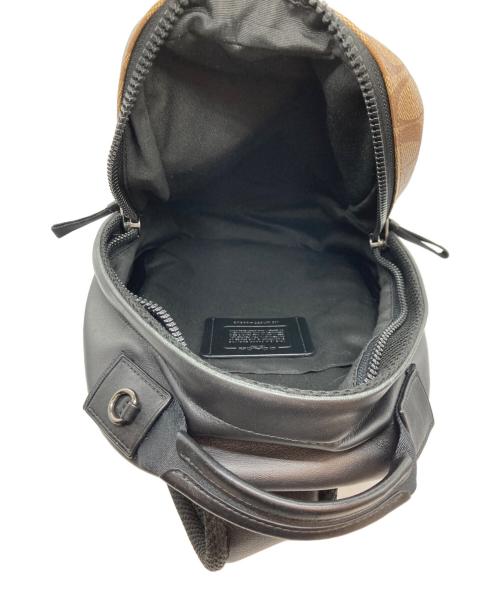 COACH（コーチ）COACH (コーチ) シグネチャーコーティングキャンバスボディバッグ ベージュ×ブラックの古着・服飾アイテム