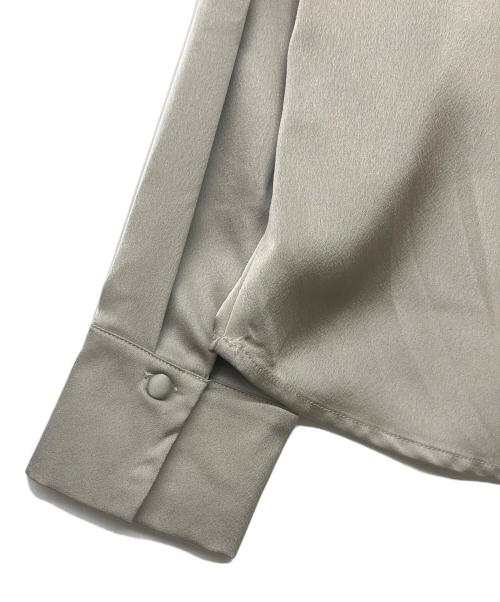 SHIPS（シップス）SHIPS (シップス) サテン レースカラー ブラウス ゴールド サイズ:Freeの古着・服飾アイテム