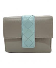 BOTTEGA VENETA（ボッテガベネタ）の古着「イントレチャート3つ折り財布」｜グレー×スカイブルー