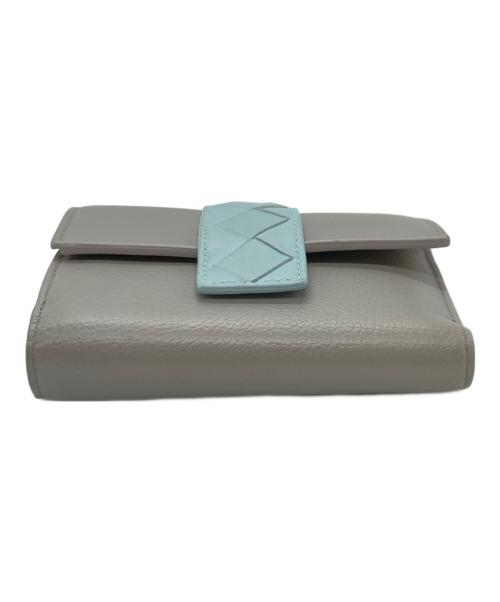 BOTTEGA VENETA（ボッテガベネタ）BOTTEGA VENETA (ボッテガベネタ) イントレチャート3つ折り財布 グレー×スカイブルーの古着・服飾アイテム