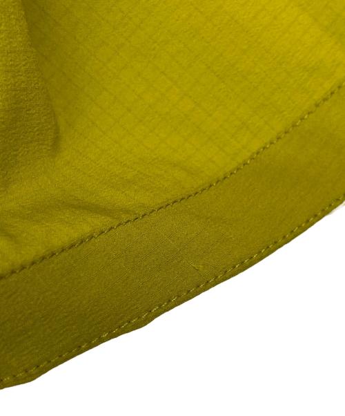 ARC'TERYX（アークテリクス）ARC'TERYX (アークテリクス) SQUAMISH HOODY MEN'S カーキ サイズ:Sの古着・服飾アイテム