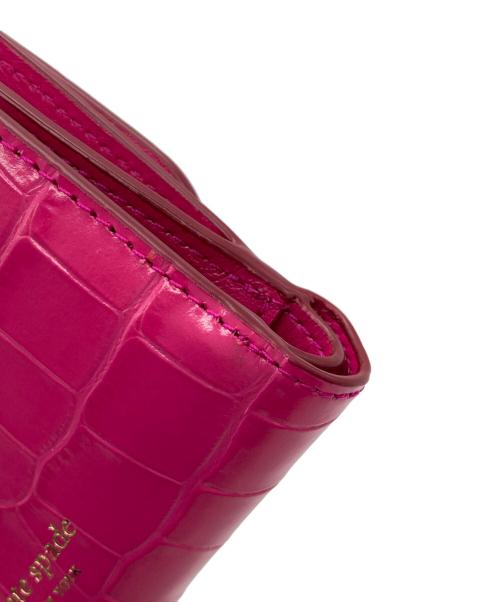 Kate Spade（ケイトスペード）Kate Spade (ケイトスペード) ラヴィットクロコエンボスパイフォールドフラップウォレット ピンクの古着・服飾アイテム
