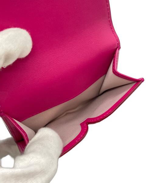 Kate Spade（ケイトスペード）Kate Spade (ケイトスペード) ラヴィットクロコエンボスパイフォールドフラップウォレット ピンクの古着・服飾アイテム