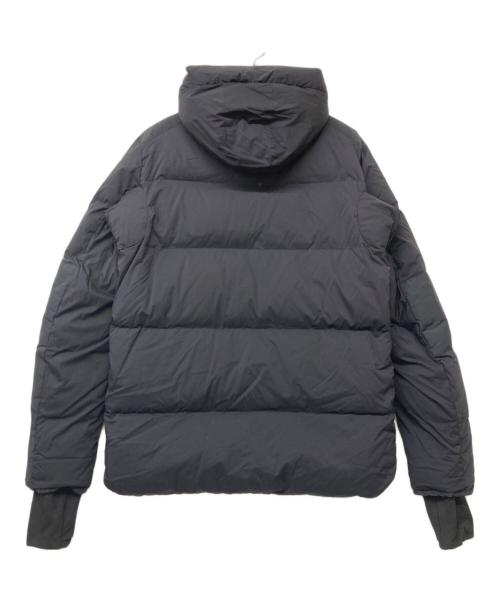 CANADA GOOSE（カナダグース）CANADA GOOSE (カナダグース) ARMSTRONG HOODY ブラック サイズ:SIZE Mの古着・服飾アイテム