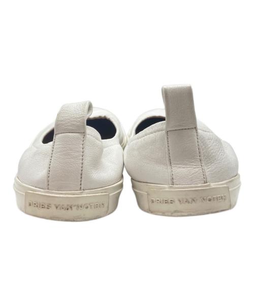 DRIES VAN NOTEN（ドリスヴァンノッテン）DRIES VAN NOTEN (ドリスヴァンノッテン) 20SS レザーバレエシューズ ホワイト サイズ:SIZE 37の古着・服飾アイテム