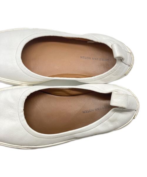 DRIES VAN NOTEN（ドリスヴァンノッテン）DRIES VAN NOTEN (ドリスヴァンノッテン) 20SS レザーバレエシューズ ホワイト サイズ:SIZE 37の古着・服飾アイテム