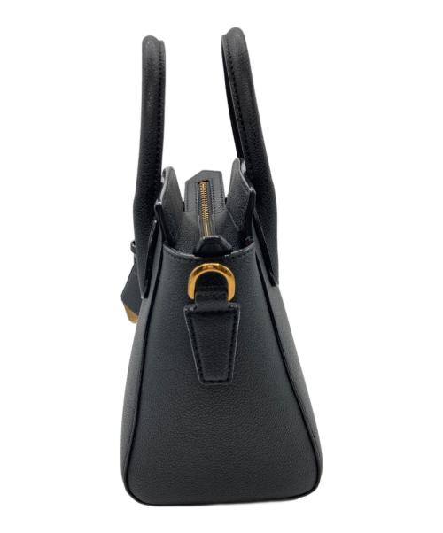 CHARLES & KEITH（チャールズアンドキース）CHARLES & KEITH (チャールズアンドキース) ダブルハンドル トラペーズトートバッグ ブラックの古着・服飾アイテム