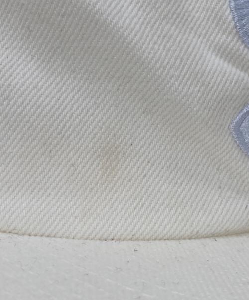 SUPREME（シュプリーム）Supreme (シュプリーム) 6パネルキャップ ホワイトの古着・服飾アイテム