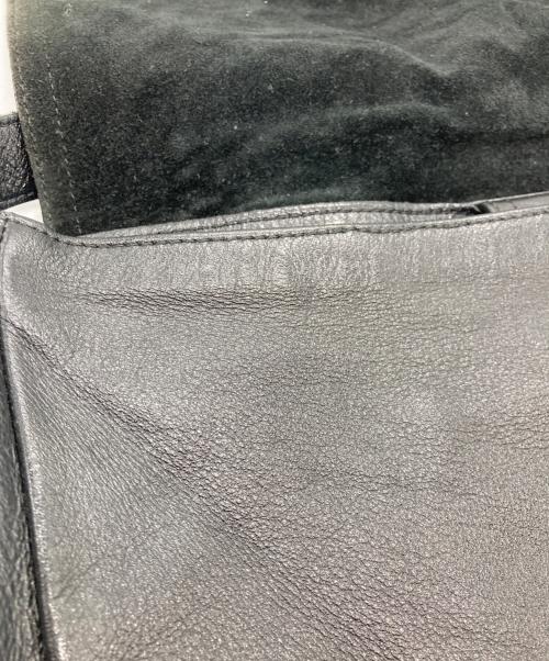 MULBERRY（マルベリー）MULBERRY (マルベリー) フラップレザーショルダーバッグ ブラックの古着・服飾アイテム
