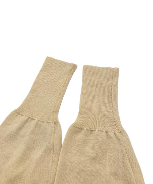 Vivienne Westwood RED LABEL（ヴィヴィアンウエストウッドレッドレーベル）Vivienne Westwood RED LABEL (ヴィヴィアンウエストウッドレッドレーベル) オーブ刺繍ハイネックニット ベージュ サイズ:sizeSの古着・服飾アイテム