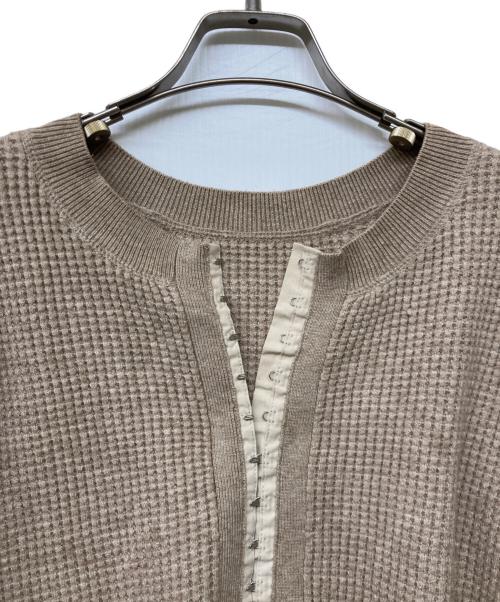 ETRE（エトレ）etre (エトレ) フロントホックニット ベージュ サイズ:Freeの古着・服飾アイテム