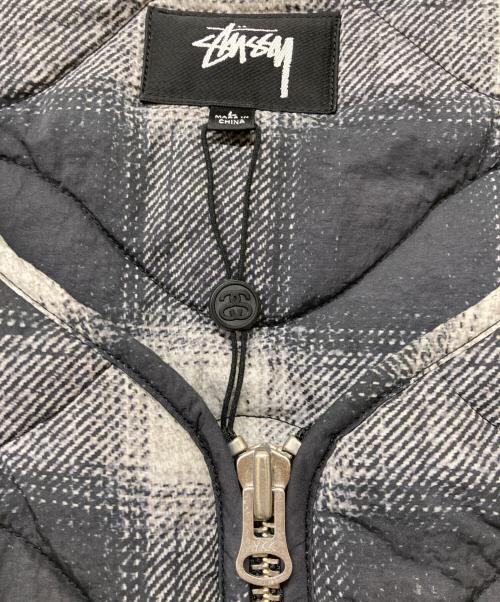stussy（ステューシー）stussy (ステューシー) PLAID NYLON LINER VEST/プレイドナイロンライナーベスト グレー×ブラック サイズ:Lの古着・服飾アイテム
