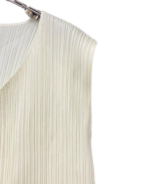 PLEATS PLEASE（プリーツプリーズ）PLEATS PLEASE (プリーツプリーズ) プリーツベスト ホワイト サイズ:SIZE 3の古着・服飾アイテム