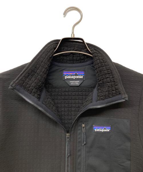 Patagonia（パタゴニア）Patagonia (パタゴニア) R2 TechFace Jacket/アールツーテックフェイスジャケット ブラック サイズ:Sの古着・服飾アイテム