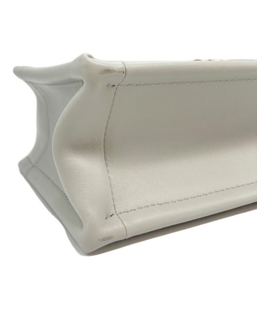 Christian Dior（クリスチャン ディオール）Christian Dior (クリスチャン ディオール) ブックトートバッグ ミニマクロカナージュ カーフスキン ライトグレーの古着・服飾アイテム