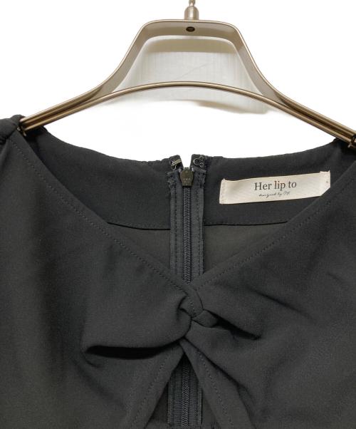 HER LIP TO（ハーリップトゥ）HER LIP TO (ハーリップトゥ) La Rochelle Pleated Dress()・ロシェル・プリーテッド・ドレス ブラック サイズ:Mの古着・服飾アイテム