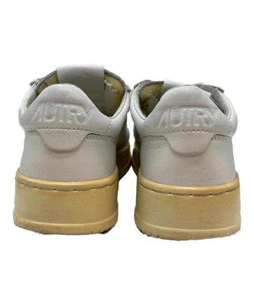 AUTRY（オートリー）AUTRY (オートリー) AULM LL22 MEDALIST（オートリー メダリスト LL22） ホワイト サイズ:38の古着・服飾アイテム