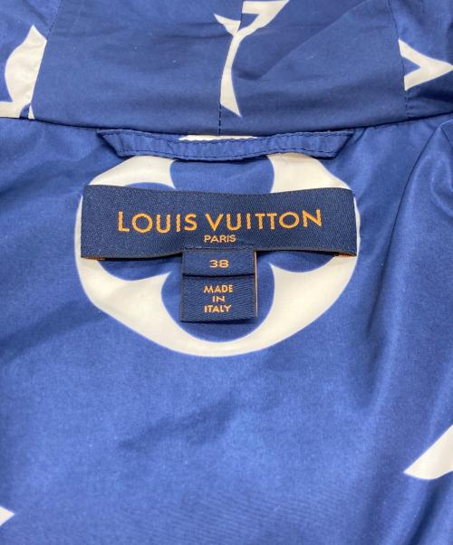 LOUIS VUITTON（ルイ ヴィトン）LOUIS VUITTON (ルイ ヴィトン) モノグラムバミューダナイロンブルゾン ブルー×ホワイト サイズ:SIZE 38の古着・服飾アイテム