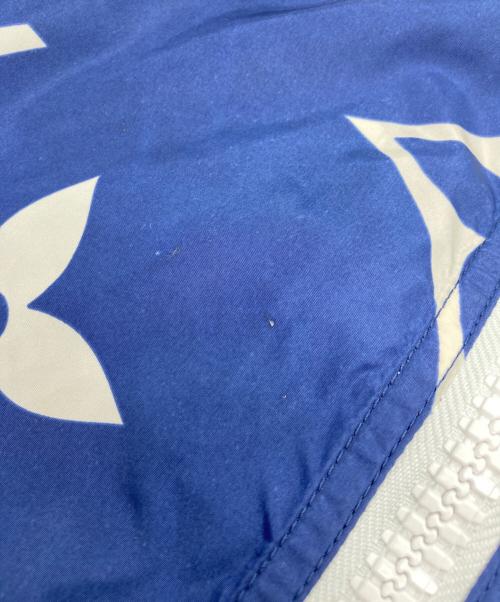 LOUIS VUITTON（ルイ ヴィトン）LOUIS VUITTON (ルイ ヴィトン) モノグラムバミューダナイロンブルゾン ブルー×ホワイト サイズ:SIZE 38の古着・服飾アイテム