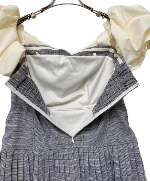 furfur（ファーファー）furfur (ファーファー) タフタフォルムドレス ホワイト サイズ:SIZE1の古着・服飾アイテム