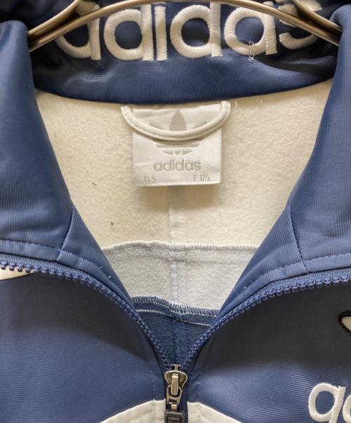 adidas（アディダス）adidas (アディダス) 古着 ロゴ刺繍トラックジャケット ホワイト×ブルー サイズ:Freeの古着・服飾アイテム