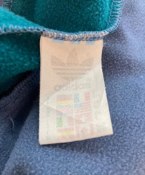 adidas（アディダス）adidas (アディダス) 古着 ロゴ刺繍トラックジャケット ホワイト×ブルー サイズ:Freeの古着・服飾アイテム