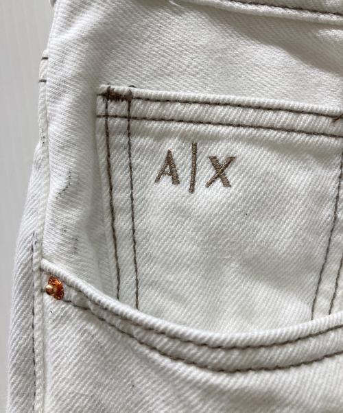 ARMANI EXCHANGE（アルマーニ エクスチェンジ）ARMANI EXCHANGE (アルマーニ エクスチェンジ) Loose fit jeans in Cotton Bull Denim ホワイト サイズ:28の古着・服飾アイテム