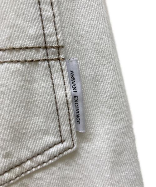 ARMANI EXCHANGE（アルマーニ エクスチェンジ）ARMANI EXCHANGE (アルマーニ エクスチェンジ) Loose fit jeans in Cotton Bull Denim ホワイト サイズ:28の古着・服飾アイテム