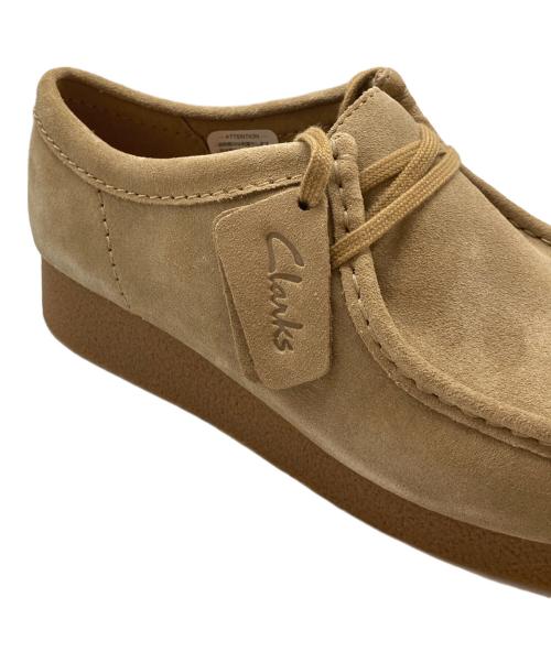 CLARKS（クラークス）CLARKS (クラークス) Wallabee EVO ベージュ サイズ:UK8 1/2の古着・服飾アイテム