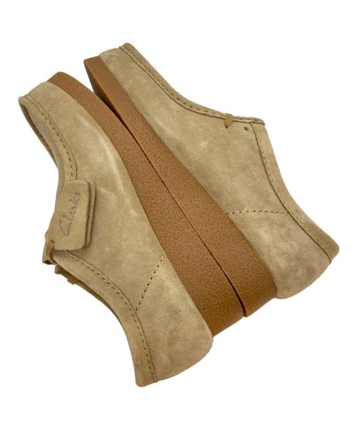 CLARKS（クラークス）CLARKS (クラークス) Wallabee EVO ベージュ サイズ:UK8 1/2の古着・服飾アイテム