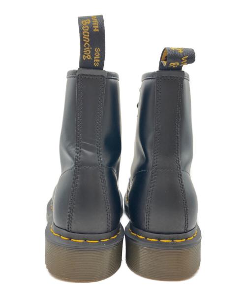 Dr.Martens（ドクターマーチン）Dr.Martens (ドクターマーチン) 8ホールブーツ ブラック サイズ:SIZE UK7の古着・服飾アイテム