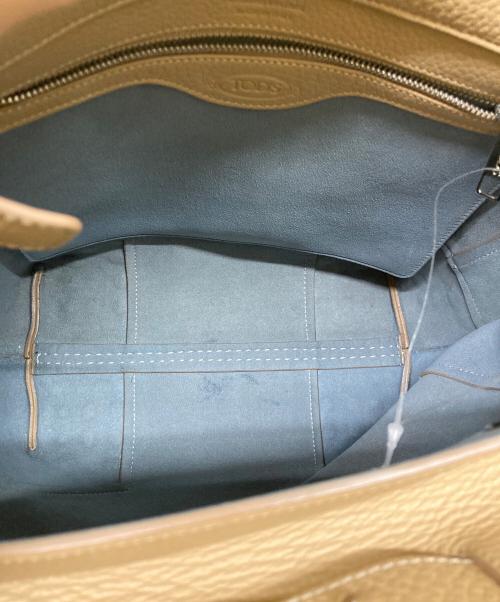TOD'S（トッズ）TOD'S (トッズ) ウェーブレザートートバッグ ベージュの古着・服飾アイテム
