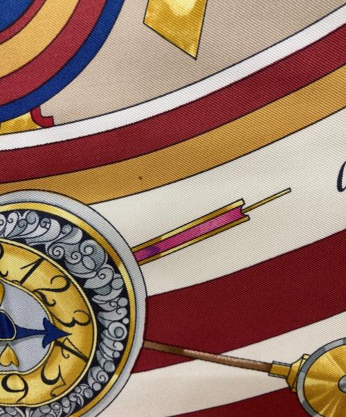 HERMES（エルメス）HERMES (エルメス) 花の中で過ごす時間 シルクスカーフ バーガンディー×ホワイトの古着・服飾アイテム