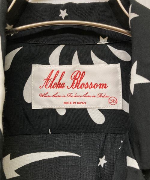 Aloha Blossom（アロハブロッサム）Aloha Blossom (アロハブロッサム) HANABI レーヨンシャツ ブラック×ホワイト サイズ:Sの古着・服飾アイテム