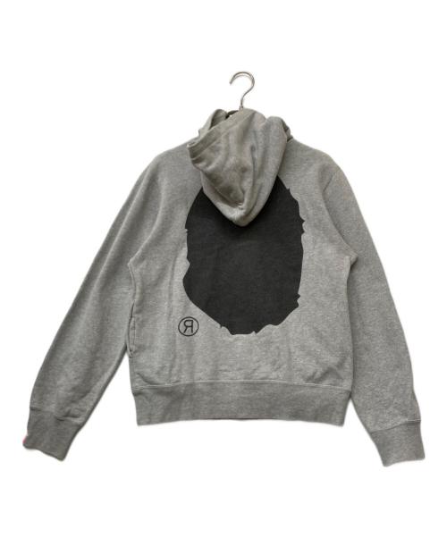 A BATHING APE（アベイシングエイプ）A BATHING APE (アベイシングエイプ) プリントプルオーバーパーカー グレー サイズ:FREEの古着・服飾アイテム