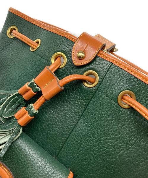 DOONEY&BOURKE（ドゥーニーアンドバーク）DOONEY&BOURKE (ドゥーニーアンドバーク) USA製アヒルロゴシボレザーフリンジショルダーバッグ グリーンの古着・服飾アイテム