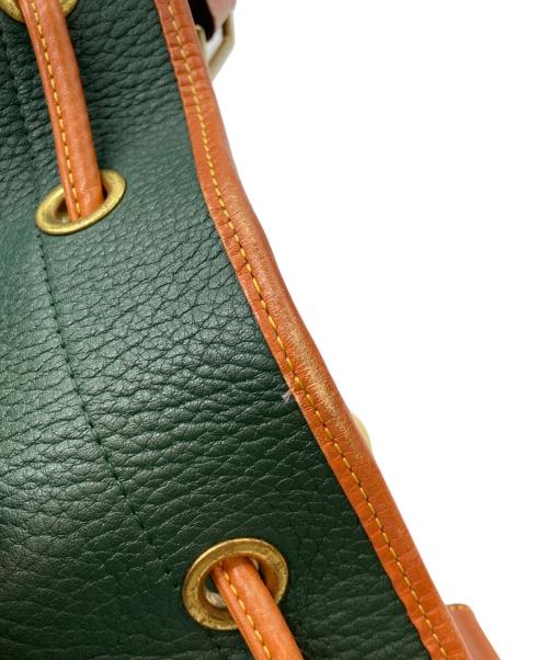 DOONEY&BOURKE（ドゥーニーアンドバーク）DOONEY&BOURKE (ドゥーニーアンドバーク) USA製アヒルロゴシボレザーフリンジショルダーバッグ グリーンの古着・服飾アイテム