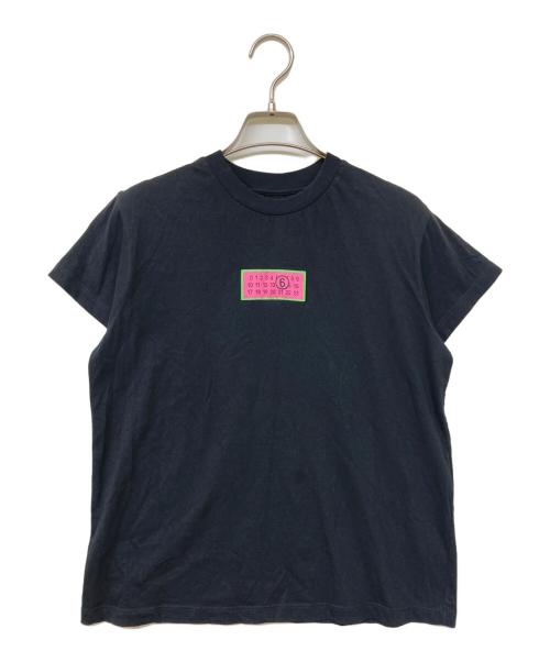MM6 Maison Margiela（エムエムシックスメゾンマルジェラ）MM6 Maison Margiela (エムエムシックスメゾンマルジェラ) Signature Patch Tee（シグネチャーパッチ ティー） ブラック サイズ:SIZE Lの古着・服飾アイテム