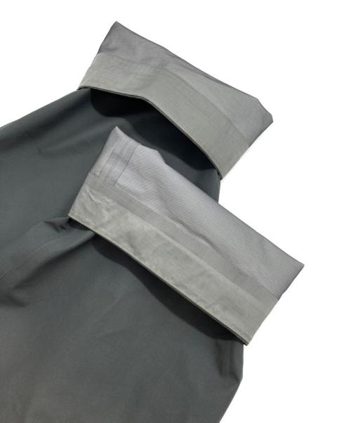 ARC'TERYX（アークテリクス）ARC'TERYX (アークテリクス) BETA JACKET（ベータジャケット） グレー サイズ:SIZE XXLの古着・服飾アイテム