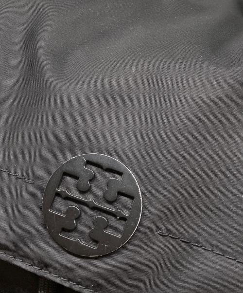TORY BURCH（トリーバーチ）TORY BURCH (トリーバーチ) ロゴナイロンリュック ブラックの古着・服飾アイテム