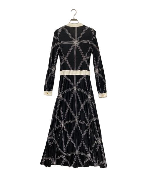 TORY BURCH（トリーバーチ）TORY BURCH (トリーバーチ) レーヨンシルクバンドカラーシャツワンピース ブラック×ホワイト サイズ:ｘｓの古着・服飾アイテム