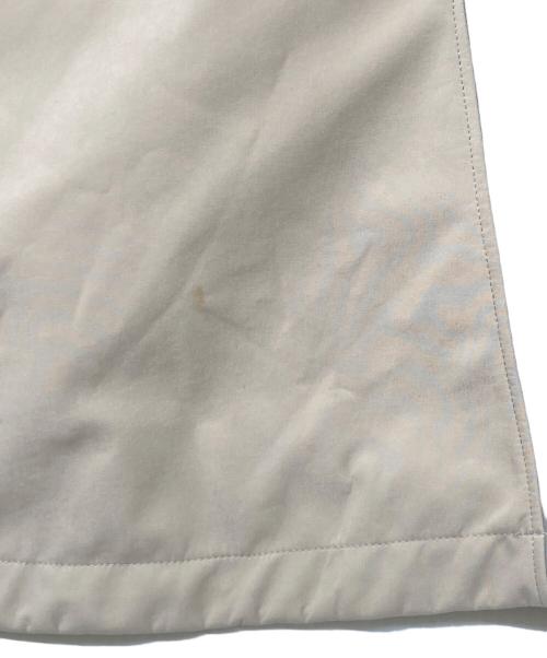 mont-bell（モンベル）mont-bell (モンベル) Powder Shed Parka(パウダーシェッド パーカ) アイボリー サイズ:sizeSの古着・服飾アイテム