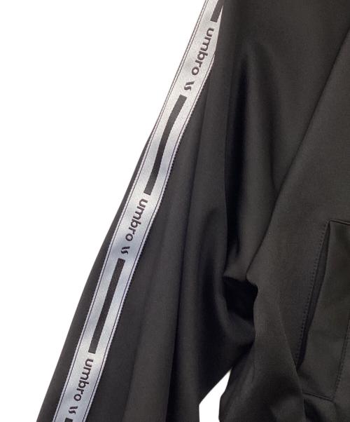 UMBRO（アンブロ）UMBRO (アンブロ) ViS (ビス) トラックジャケット ブラック サイズ:Freeの古着・服飾アイテム