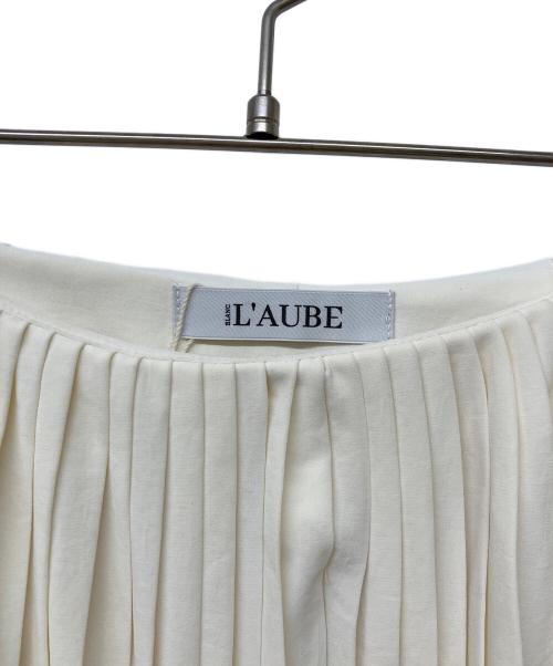 L'AUBE BLANC（ローブ ブラン）L'AUBE BLANC (ローブ ブラン) プリーツスカート ホワイト サイズ:S 未使用品の古着・服飾アイテム