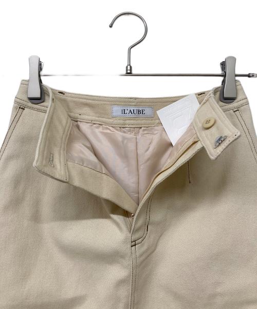 L'AUBE BLANC（ローブ ブラン）L'AUBE BLANC (ローブ ブラン) スリットスカート ベージュ サイズ:S 未使用品の古着・服飾アイテム