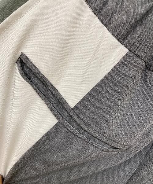 AULA AILA（アウラアイラ）AULA AILA (アウラアイラ) 25AW WAVE LINE DRAWSTRING PANTS/ウェーブ ライン ドローストリング パンツ ベージュ×グレー×オリーブの古着・服飾アイテム