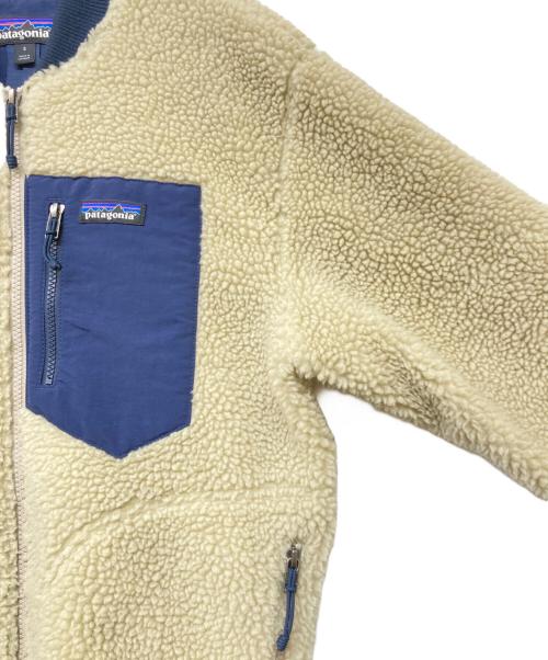 Patagonia（パタゴニア）Patagonia (パタゴニア) Retro-X Bomber Jacket（レトロ・エックス・ボマー・ジャケット） アイボリー サイズ:SIZE Sの古着・服飾アイテム